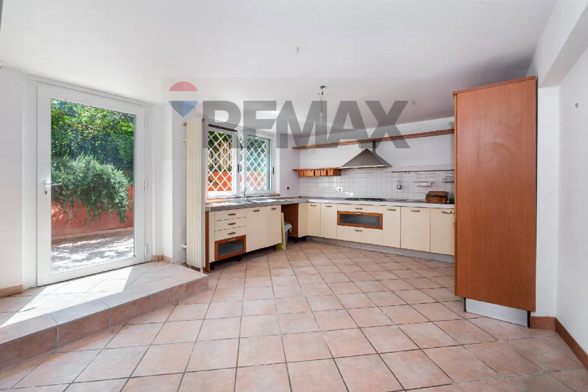 Casa Indipendente in vendita a Roma, Axa, Casal Palocco, Infernetto - foto 3