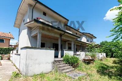 Villa a Monterotondo