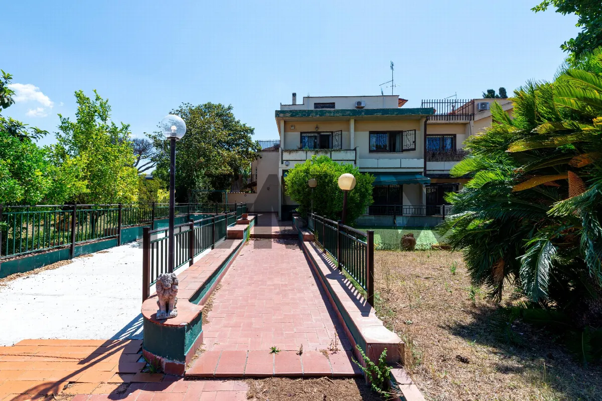 Villa in vendita a Roma, Axa, Casal Palocco, Infernetto - foto 3