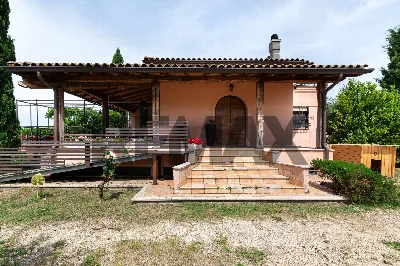 Villa in vendita a Palombara Sabina - foto 1