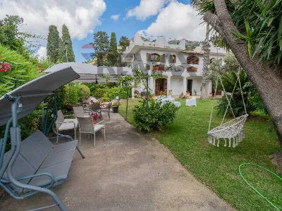 Villa in vendita a Palermo, Lanza di scale... - foto 1