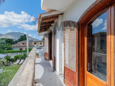 Villa in vendita a Palermo, Lanza di scale... - foto 3