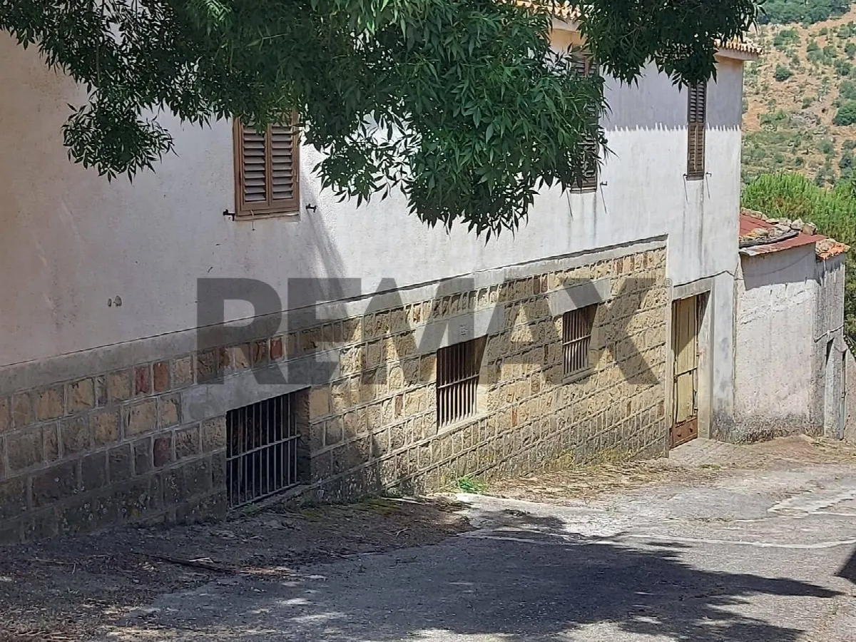 Rustico/Casale in vendita a San Mauro Castelverde - foto 5