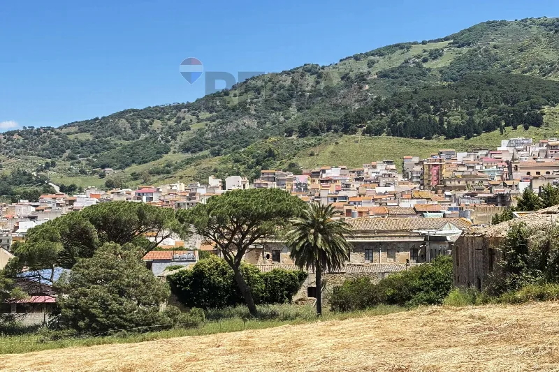 Rustico/Casale in vendita a Montemaggiore Belsito - foto 1