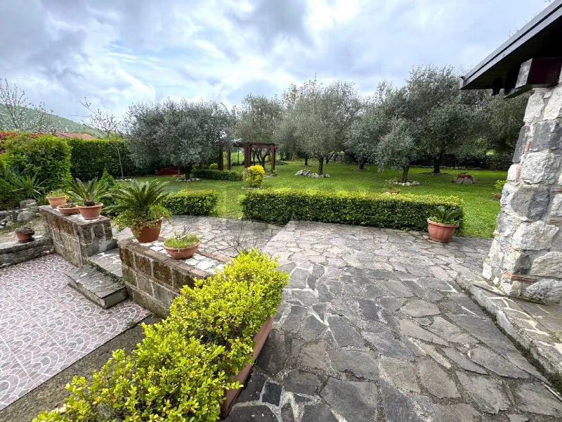 Casa Indipendente in vendita a Liberi - foto 1