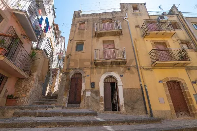 Casa Indipendente in vendita a Caltagirone - foto 2