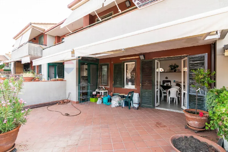 Villa in vendita ad Aci Catena - foto 1