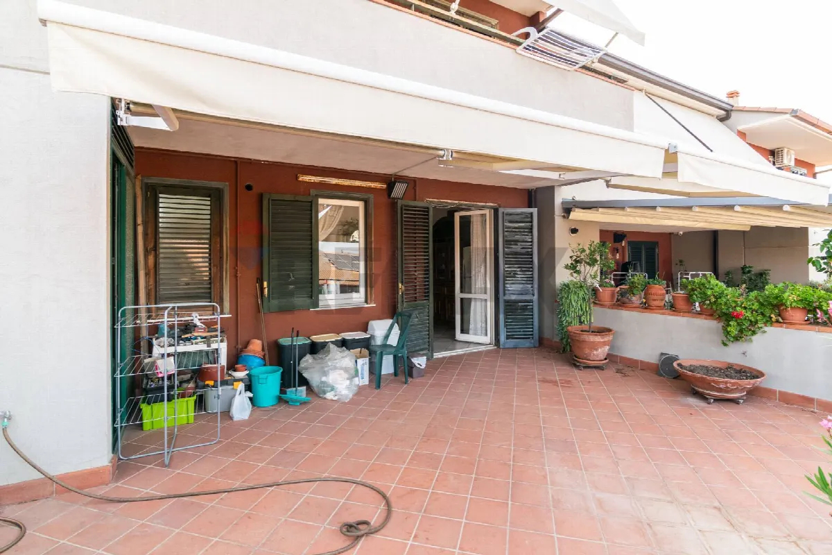 Villa in vendita ad Aci Catena - foto 2