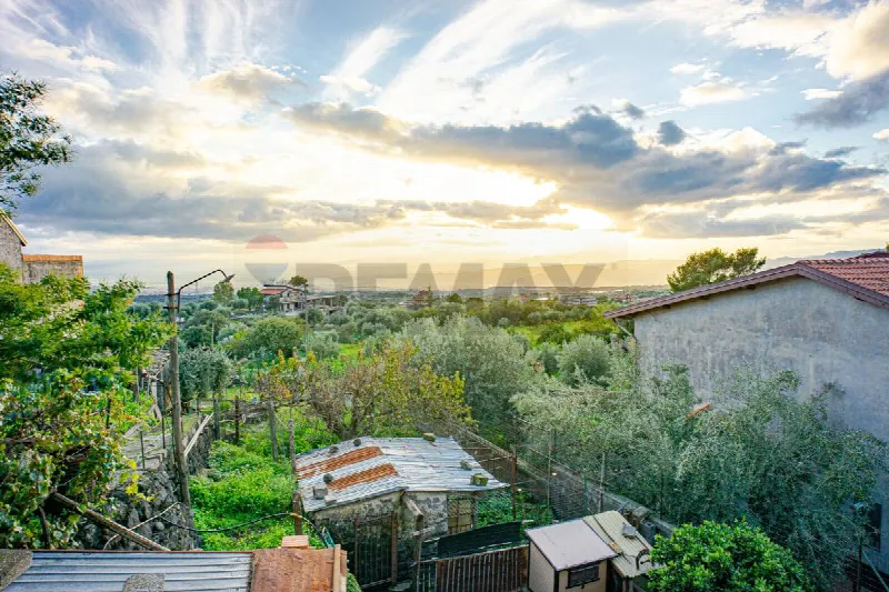 Casa Indipendente in vendita a Ragalna - foto 1
