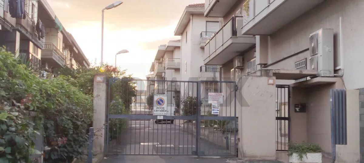 Palazzo/Stabile in vendita a Catania, Rapisardi, Ballo, Cibele - foto 3