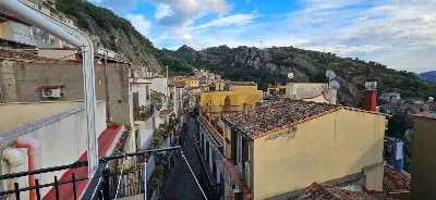 Casa Indipendente in vendita a Motta Camas... - foto 1