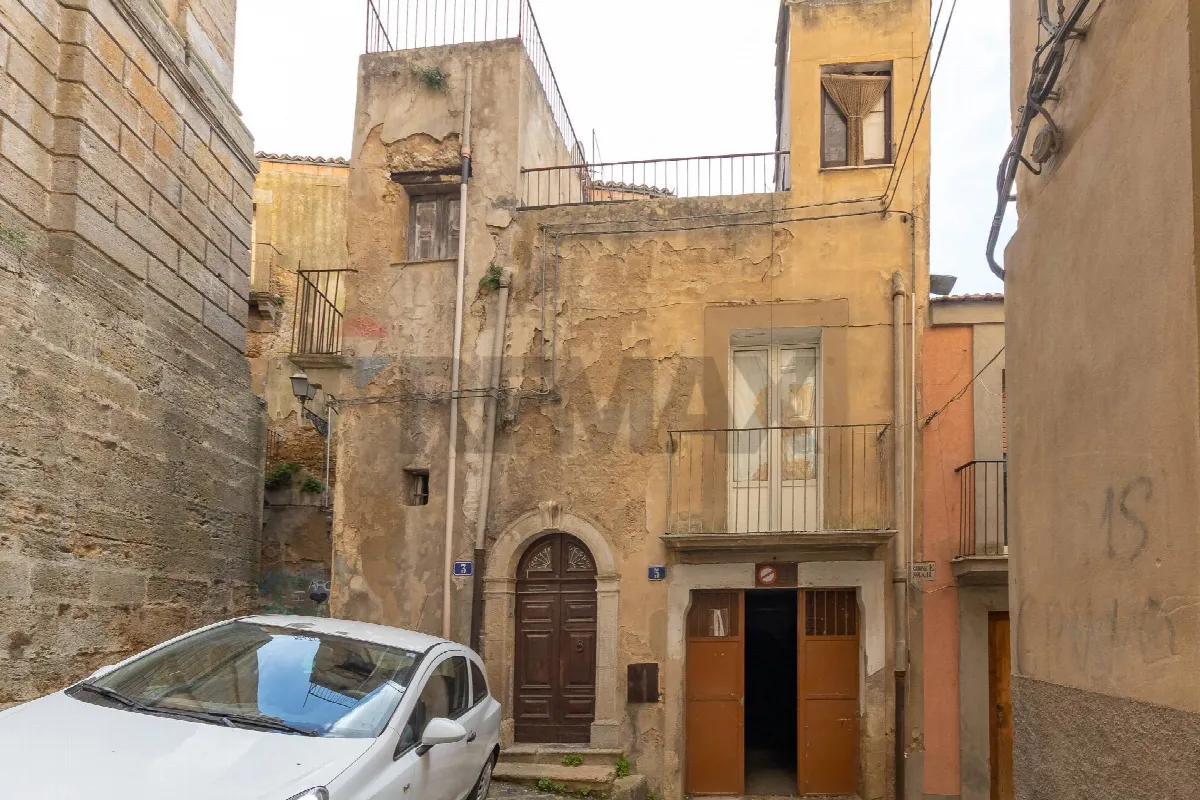 Casa Indipendente in vendita a Caltagirone - foto 2