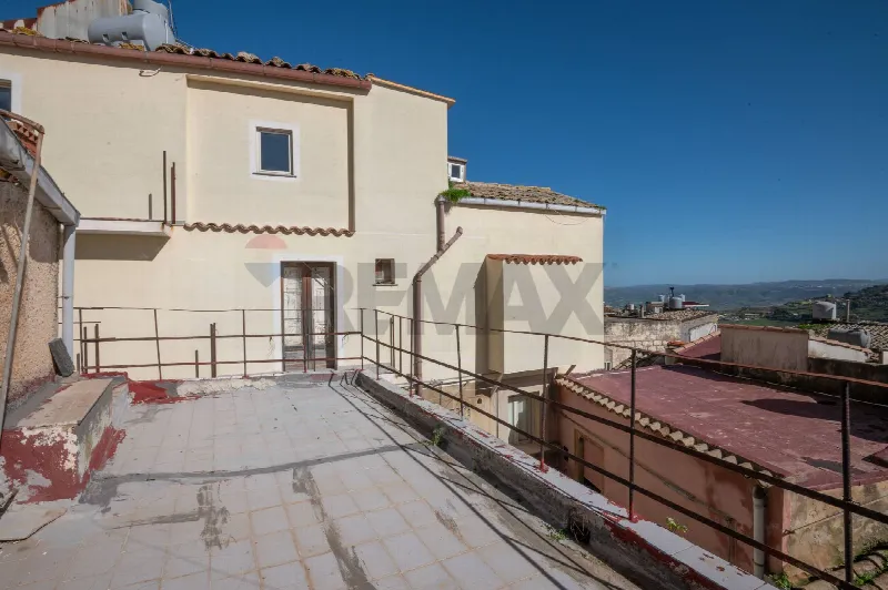 Casa Indipendente in vendita a Caltagirone - foto 1