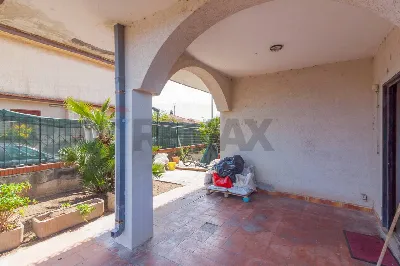 Casa Indipendente in vendita a Catania, Fo... - foto 9