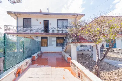 Casa Indipendente in vendita a Catania, Fo... - foto 1