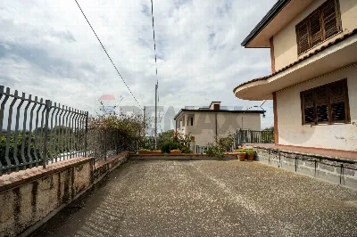 Casa Indipendente in vendita a Paterno - foto 1