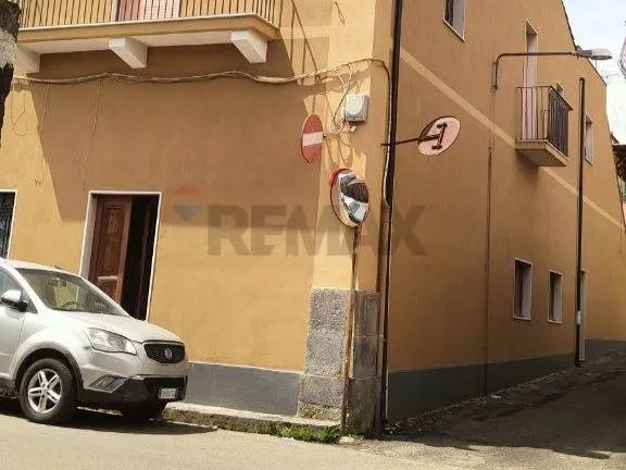 Casa Indipendente in vendita a Riposto - foto 1