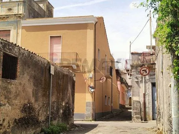 Casa Indipendente in vendita a Riposto - foto 1