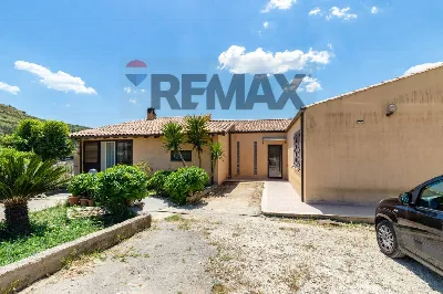 Villa in vendita a Caltagirone - foto 2