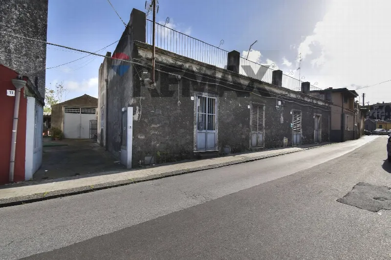 Casa Indipendente in vendita ad Acireale - foto 1