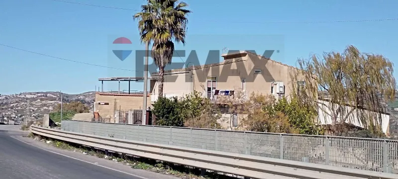 Casa Indipendente in vendita a Caltagirone - foto 1