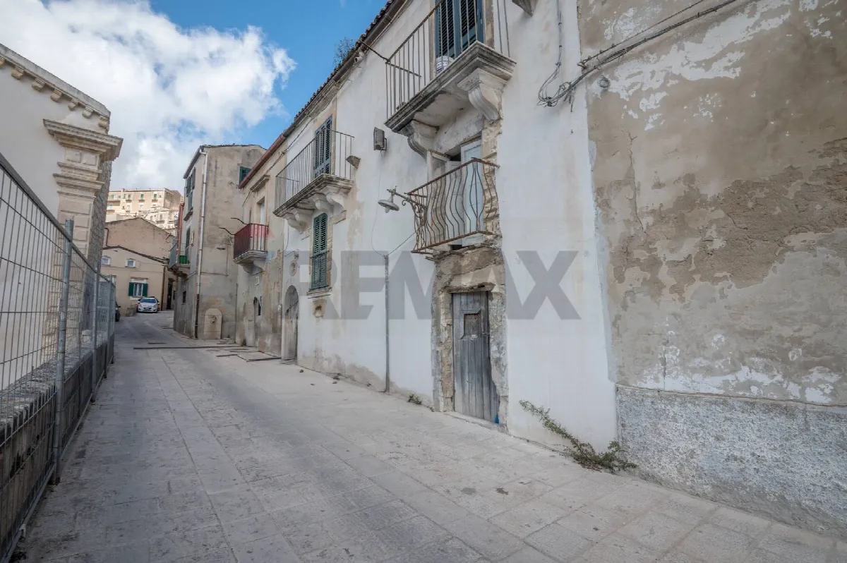 Casa Indipendente in vendita a Ragusa, Ibla, Centro, San Luigi, Archimede - foto 4