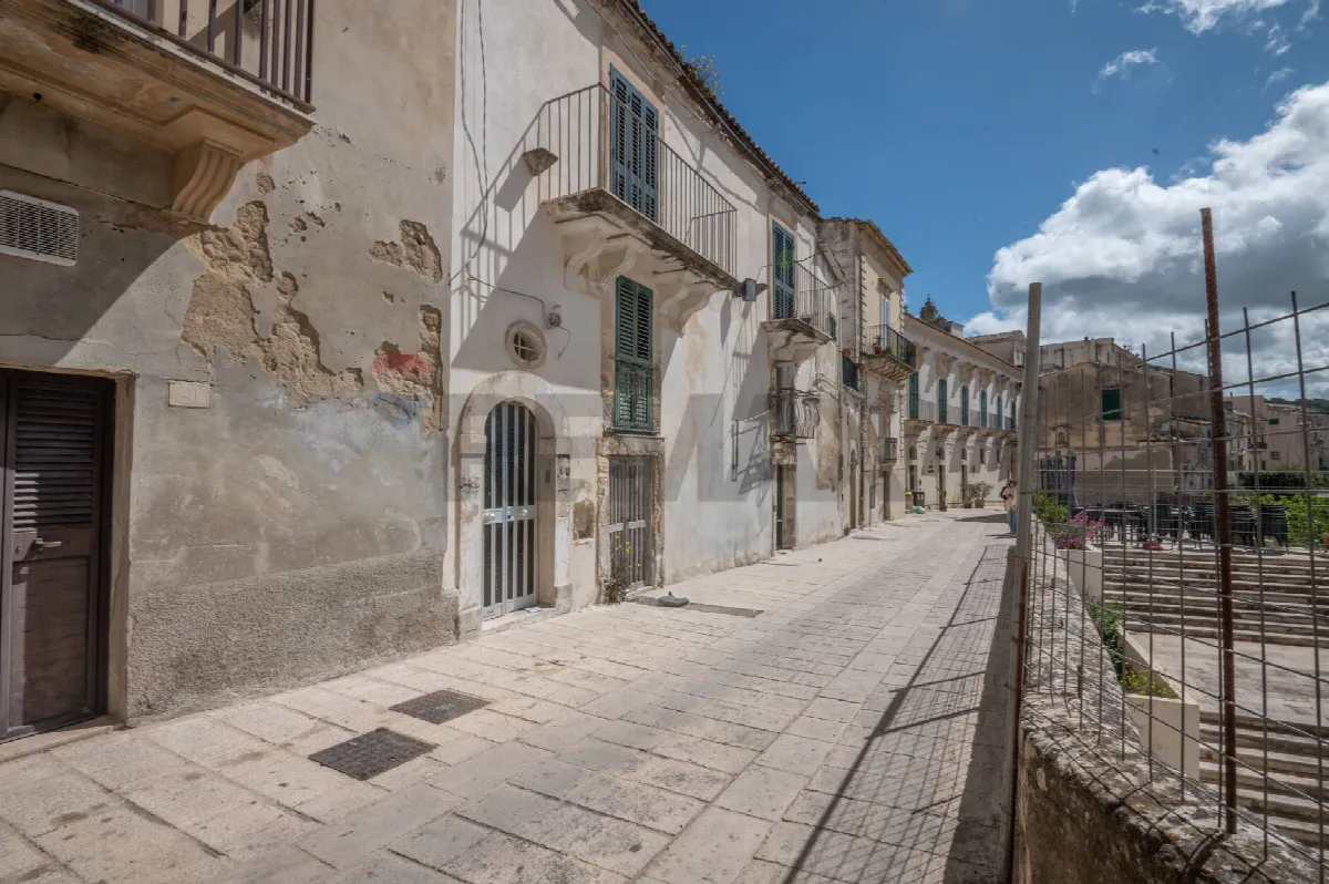 Casa Indipendente in vendita a Ragusa, Ibla, Centro, San Luigi, Archimede - foto 5