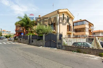 Villa in vendita a Misterbianco - foto 1