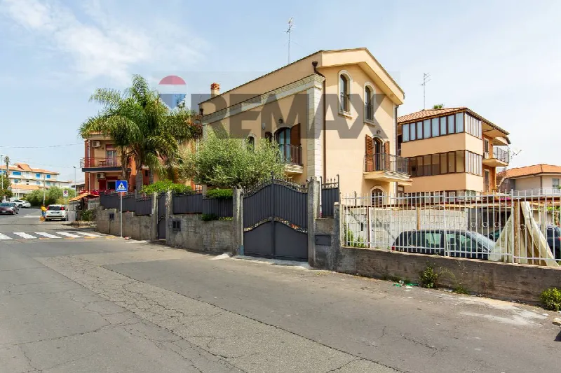 Villa in vendita a Misterbianco - foto 1