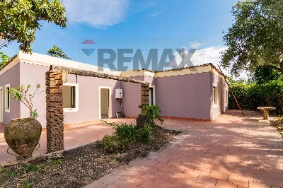 Villa in vendita a Acireale - foto 1