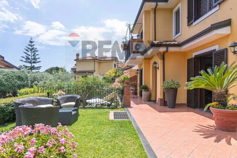 Villa in vendita a Trecastagni - foto 1