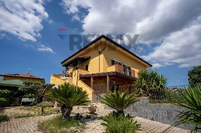 Casa Indipendente in vendita a Mascalucia,... - foto 2