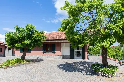 Villa a Biancavilla