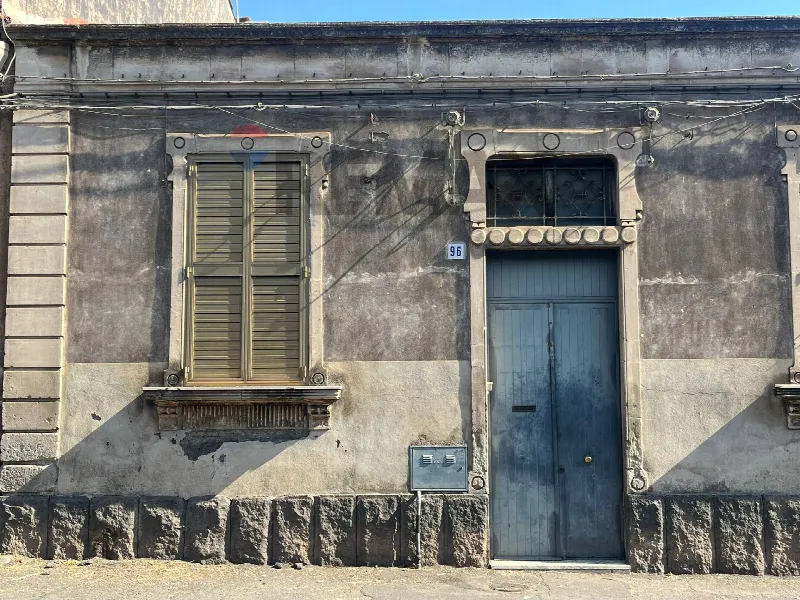 Casa Indipendente in vendita a Catania, Ferrarotto, Palestro, Calcare - foto 1