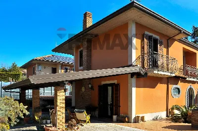 Casa Indipendente in vendita a Nicolosi - foto 2
