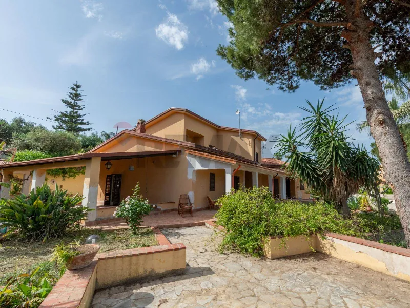 Villa in vendita a Trappeto - foto 1