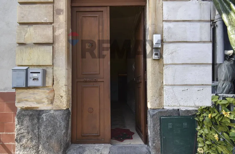 Casa Indipendente in vendita a Catania, Ferrarotto, Palestro, Calcare - foto 1