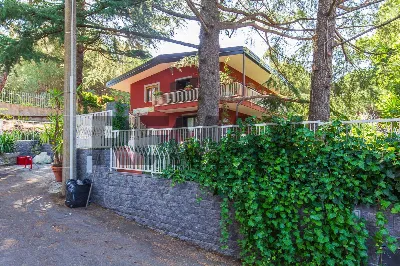 Casa Indipendente in vendita a Nicolosi - foto 2