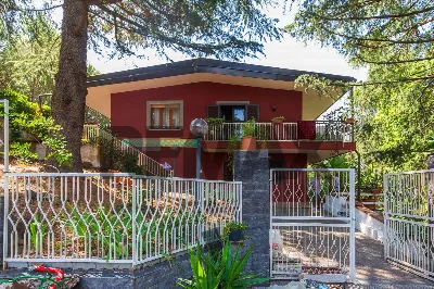 Casa Indipendente in vendita a Nicolosi - foto 3