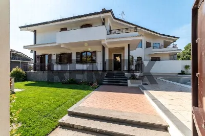 Villa in vendita a Aci Sant'Antonio - foto 1