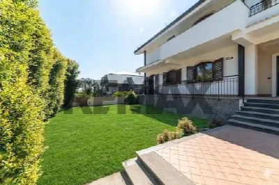 Villa in vendita a Aci Sant'Antonio - foto 2