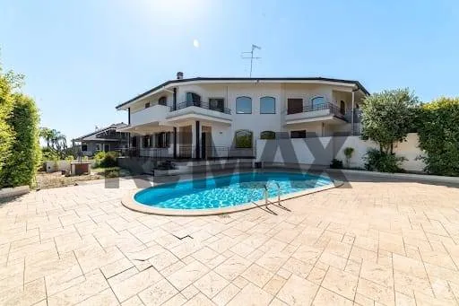 Villa in vendita ad Aci Sant'Antonio - foto 3