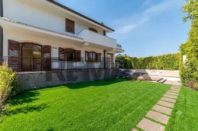 Villa in vendita a Aci Sant'Antonio - foto 4