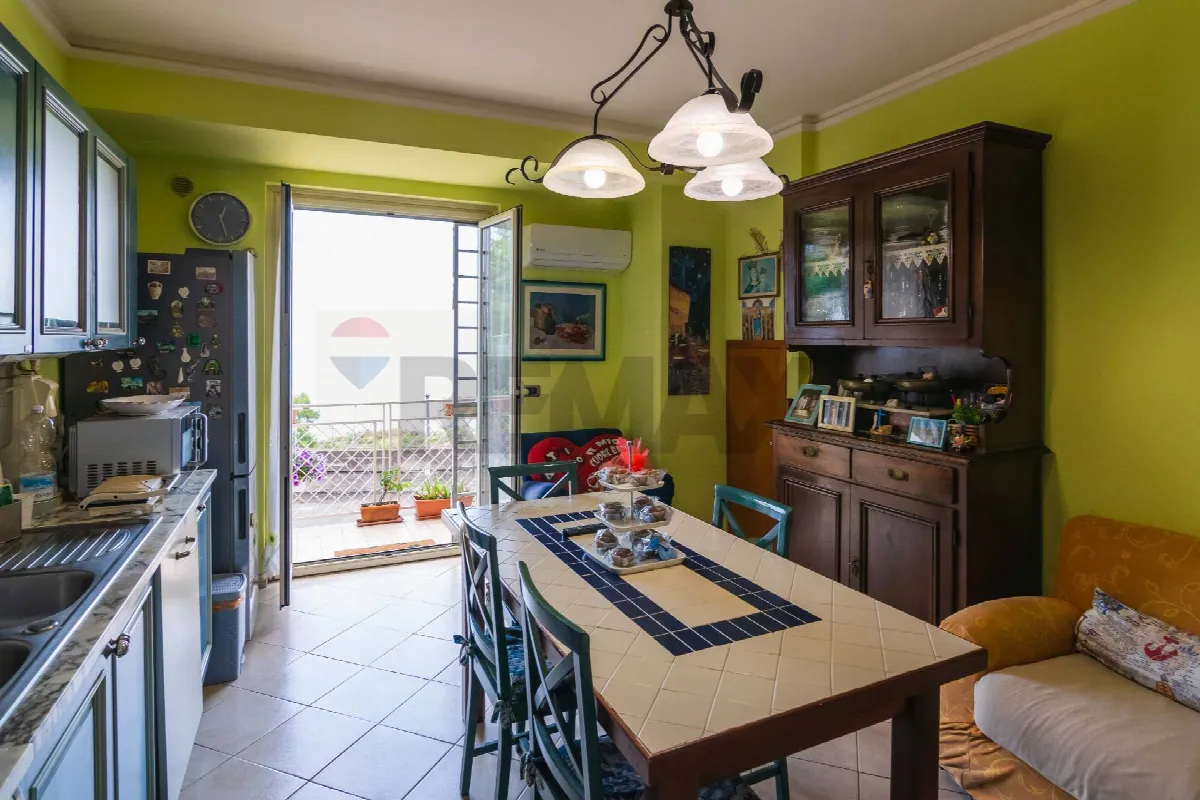 Casa Indipendente in vendita ad Aci Castello - foto 4