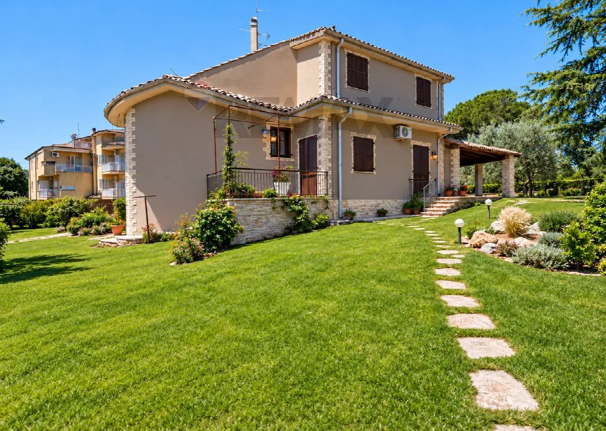 Villa in vendita a Caltagirone - foto 2