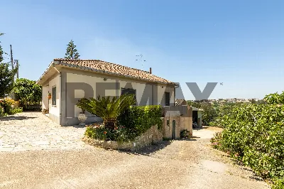 Villa in vendita a Caltagirone - foto 1