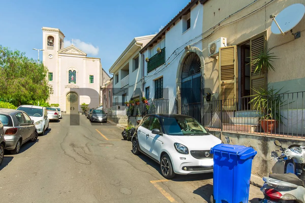 Casa Indipendente in vendita a Catania, Province, Picanello - foto 2