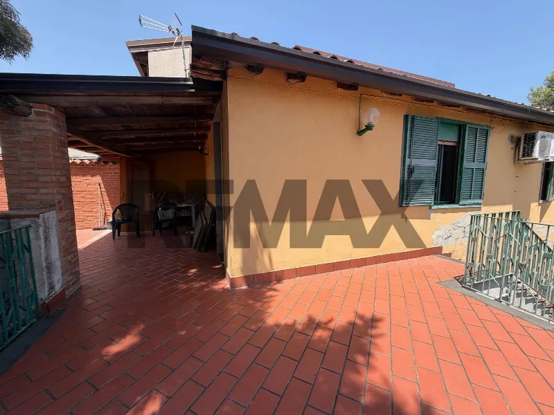 Villa in vendita a Trecastagni - foto 1