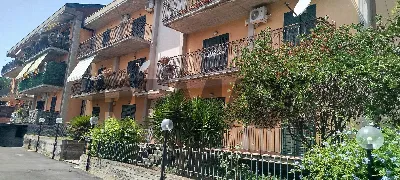 Palazzo/Stabile in vendita a Belpasso - foto 2