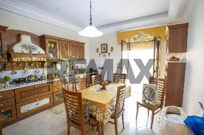 Casa Indipendente in vendita a Aci Castell... - foto 1